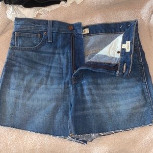 Madewell Jean shorts !! No flaws and never worn!!